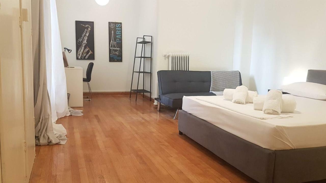 Violet Errathens Apartment - Athens Center, 7 Bd, 3 Bath ภายนอก รูปภาพ