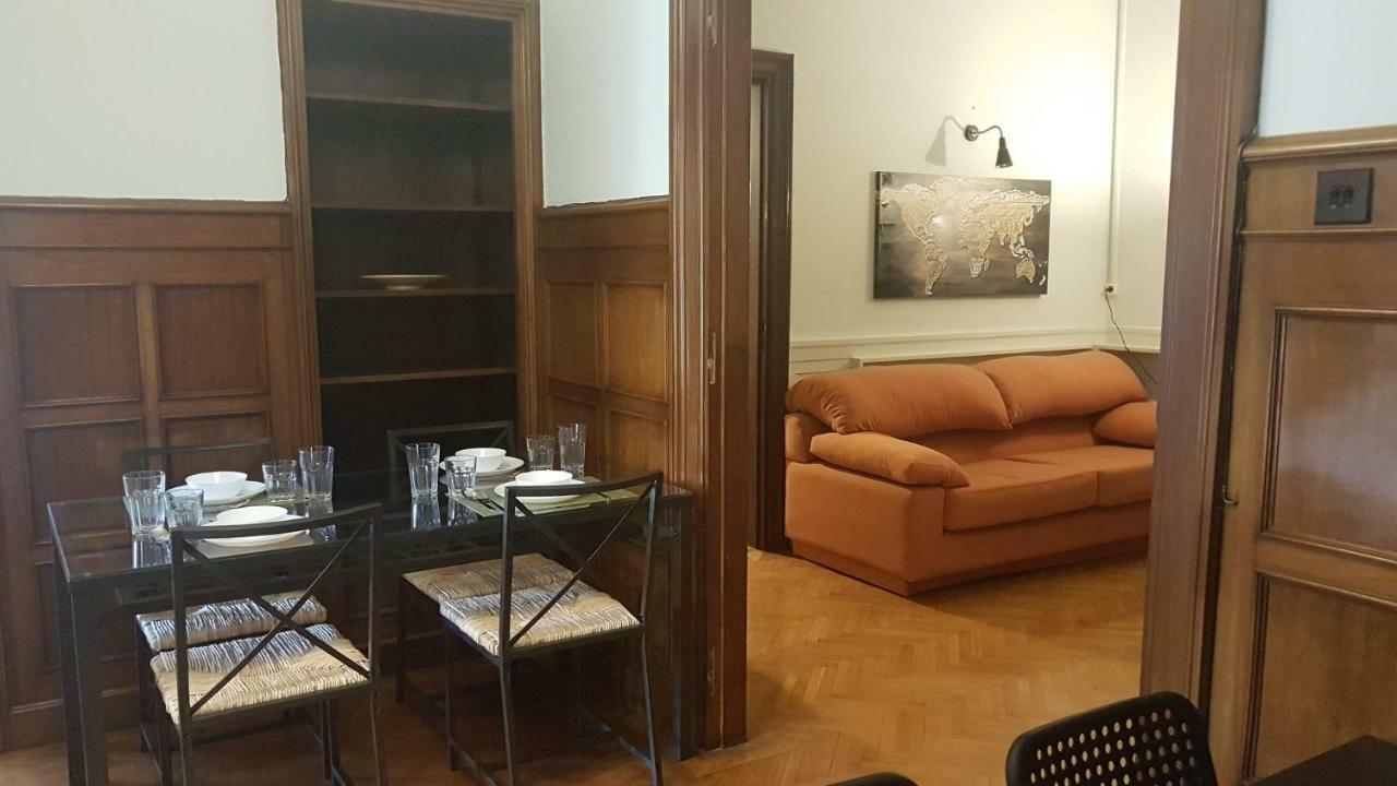 Violet Errathens Apartment - Athens Center, 7 Bd, 3 Bath ภายนอก รูปภาพ