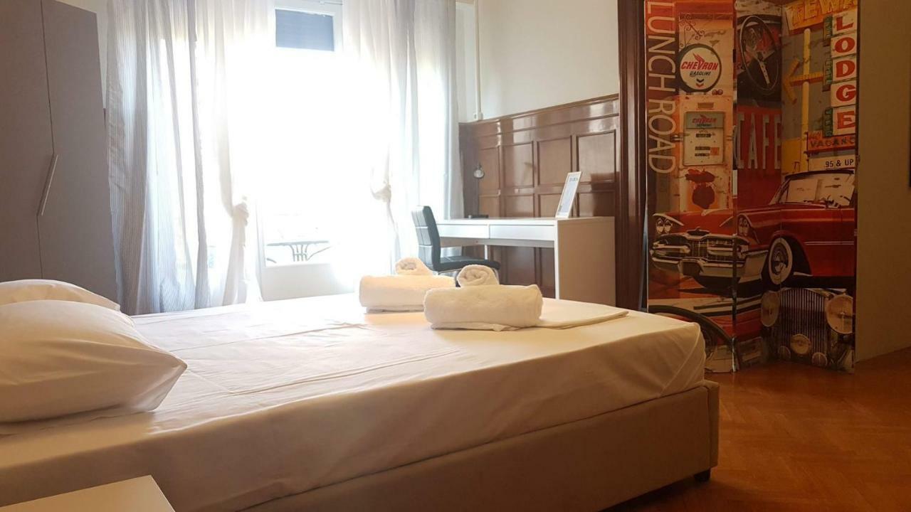 Violet Errathens Apartment - Athens Center, 7 Bd, 3 Bath ภายนอก รูปภาพ