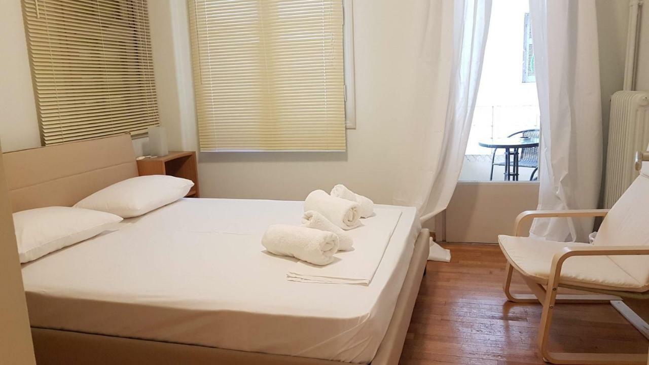 Violet Errathens Apartment - Athens Center, 7 Bd, 3 Bath ภายนอก รูปภาพ
