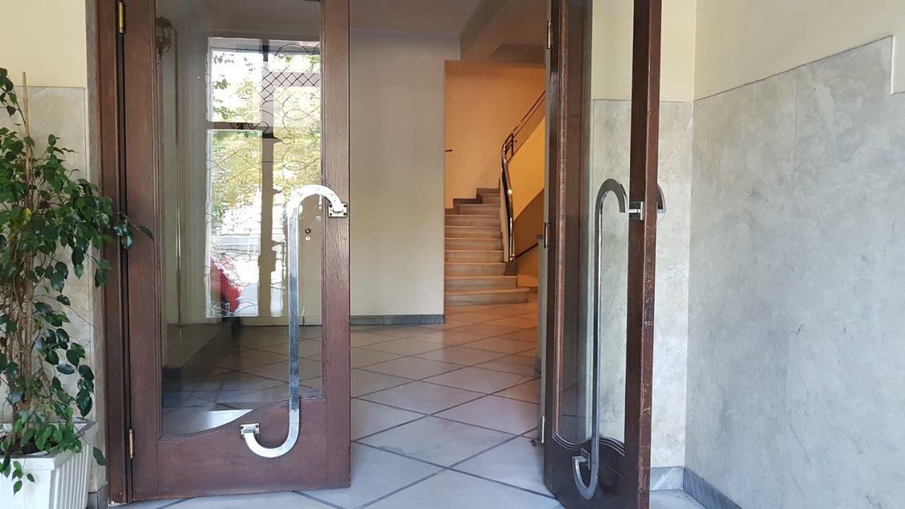 Violet Errathens Apartment - Athens Center, 7 Bd, 3 Bath ภายนอก รูปภาพ